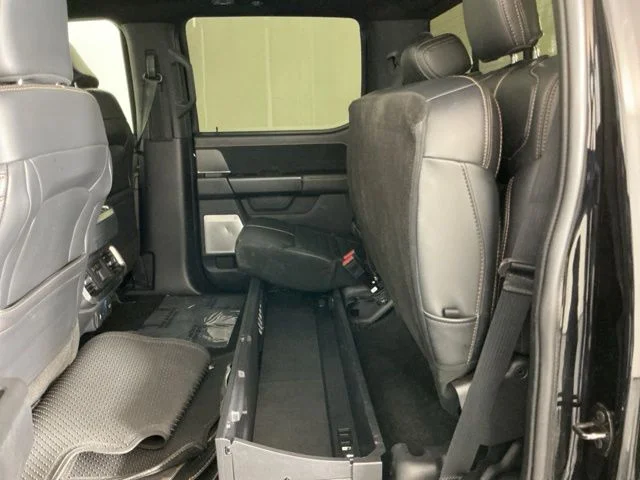 2022 Ford F-150 Platinum - Photo 34
