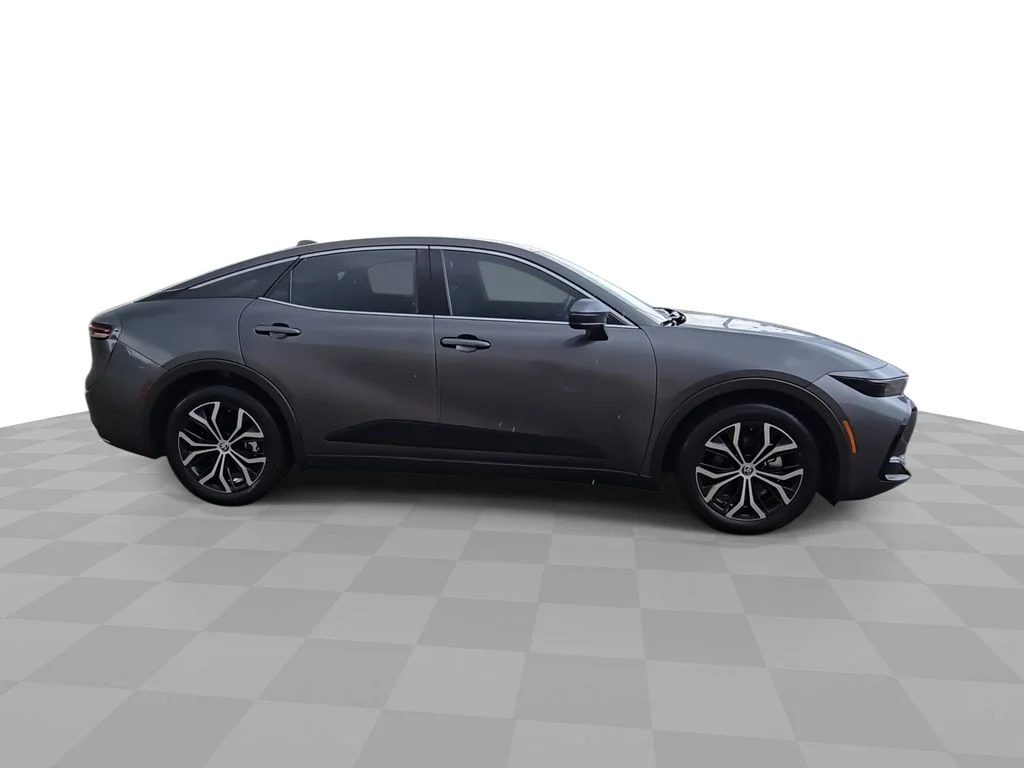 Used 2023 Gray Toyota XLE image 9