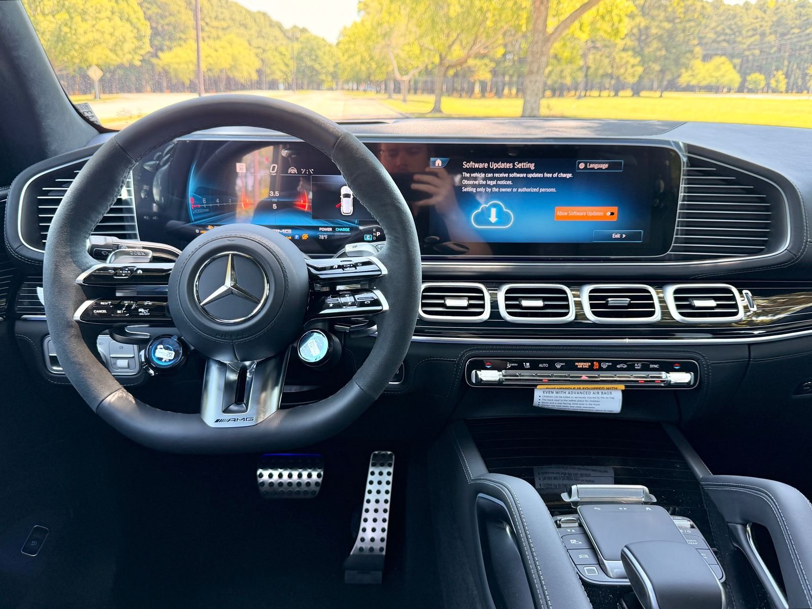 New 2026 MANUFAKTUR Ireland Green Mercedes-Benz GLE 63 S AMG® image 3
