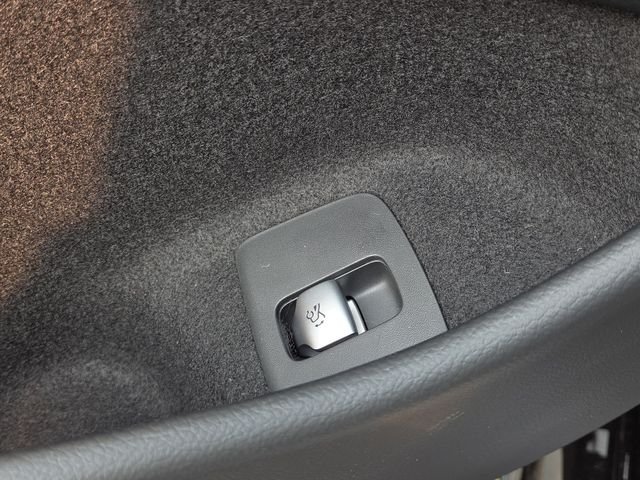 New 2026 Obsidian Black Metallic Mercedes-Benz E450 image 22