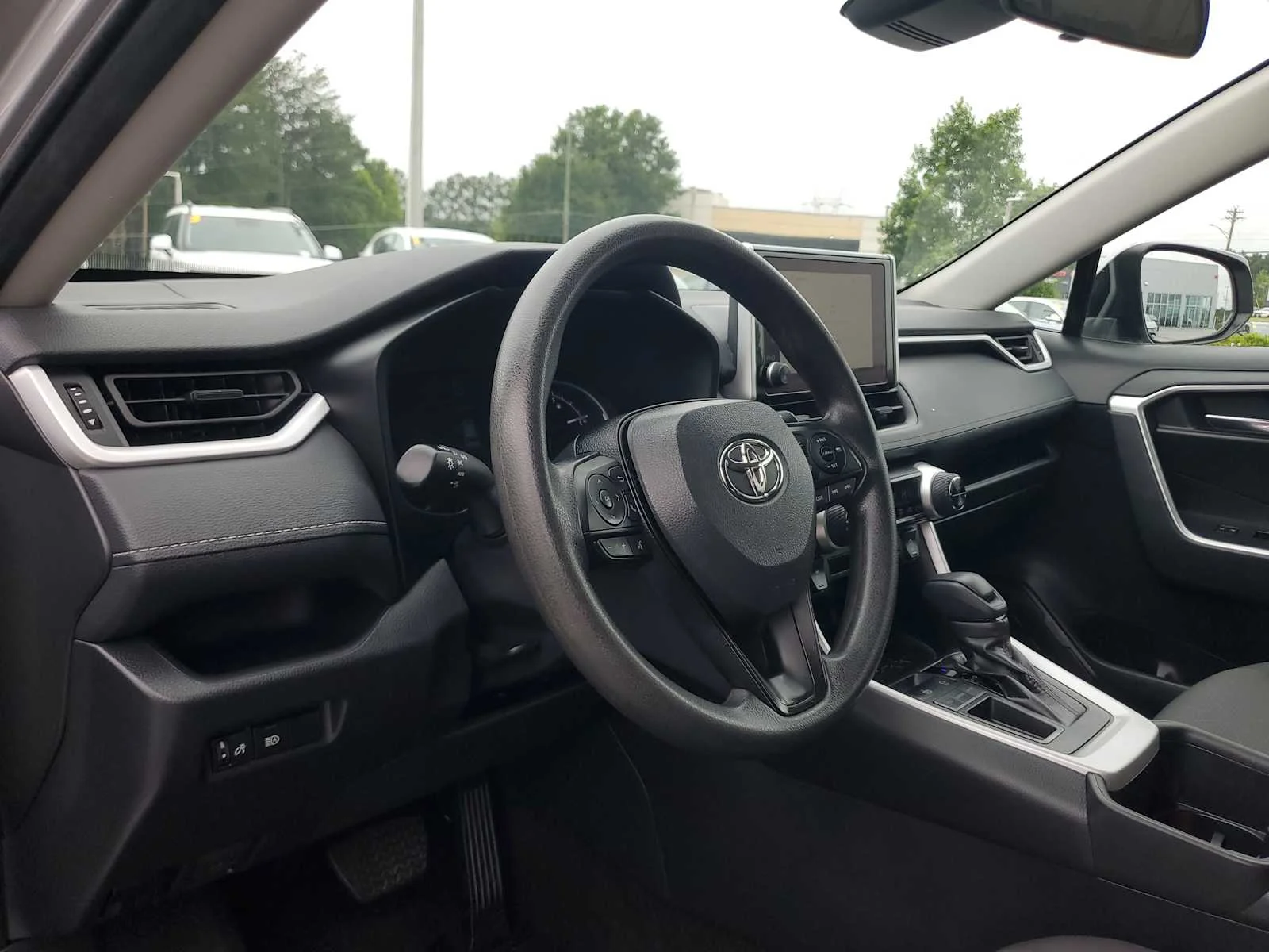 Used 2024 Silver Sky Metallic Toyota XLE image 15