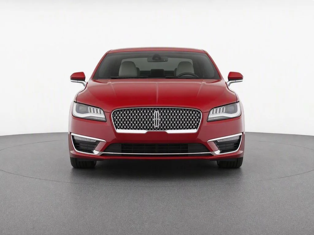 Used 2017 Red Lincoln Reserve image 5