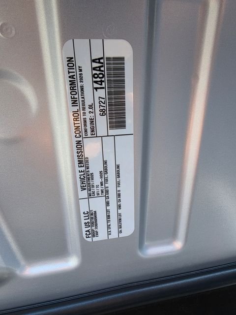 New 2026 Silver Zynith Exterior Paint Jeep Limited image 29