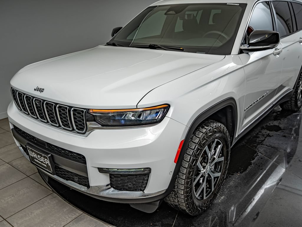 Used 2024 Bright White Clearcoat Jeep Limited image 14