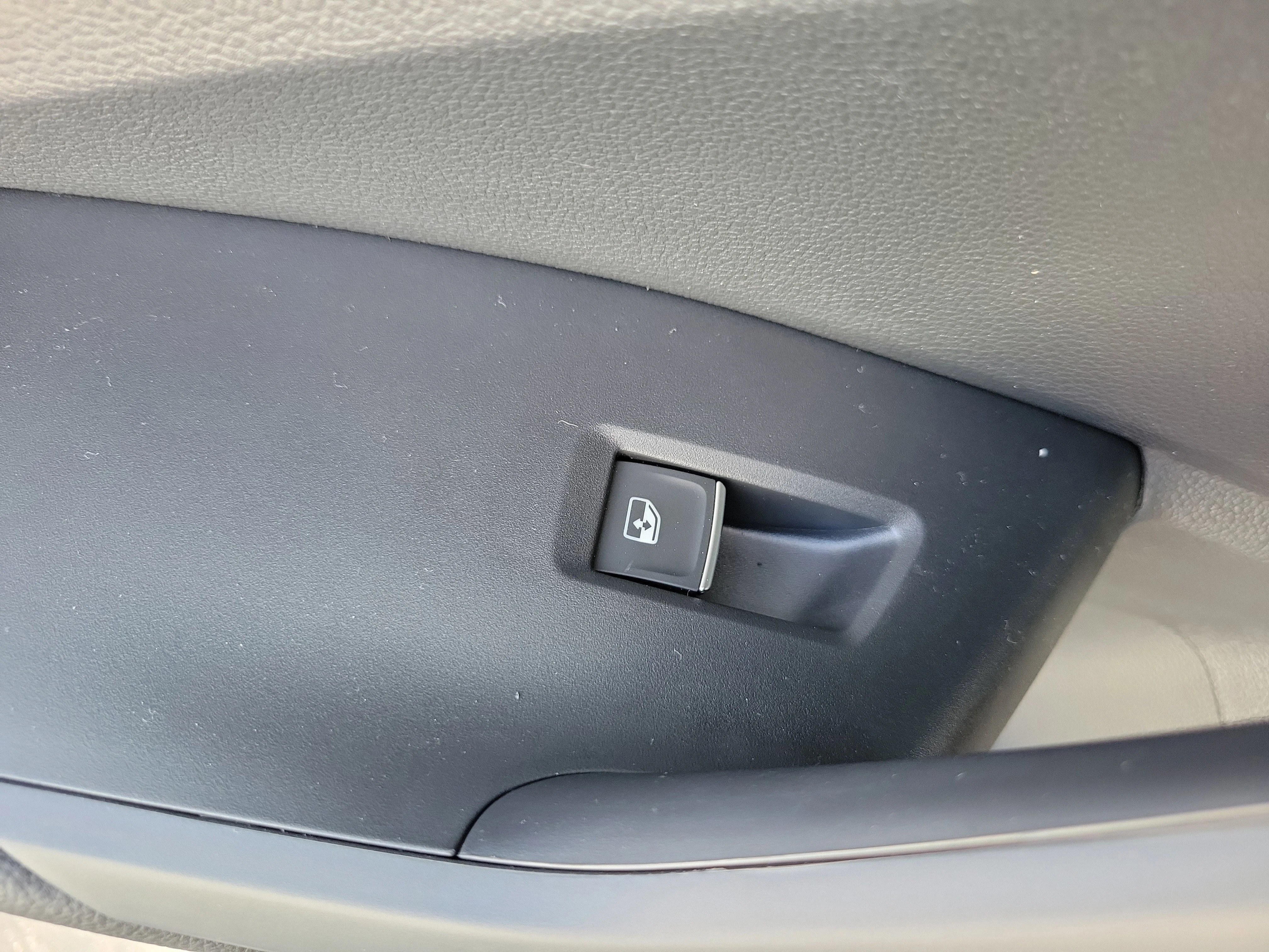 New 2026 Silver Volkswagen 1.5T SE image 17