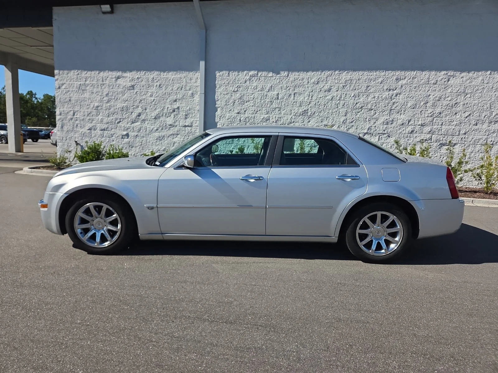 Used 2005 Chrysler 300 C with VIN 2C3JA63H85H630250 for sale in Myrtle Beach, SC