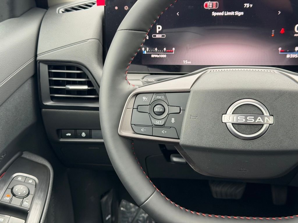 New 2026 Atlantic Gray Metallic / Super Black Two-tone Nissan SR image 19