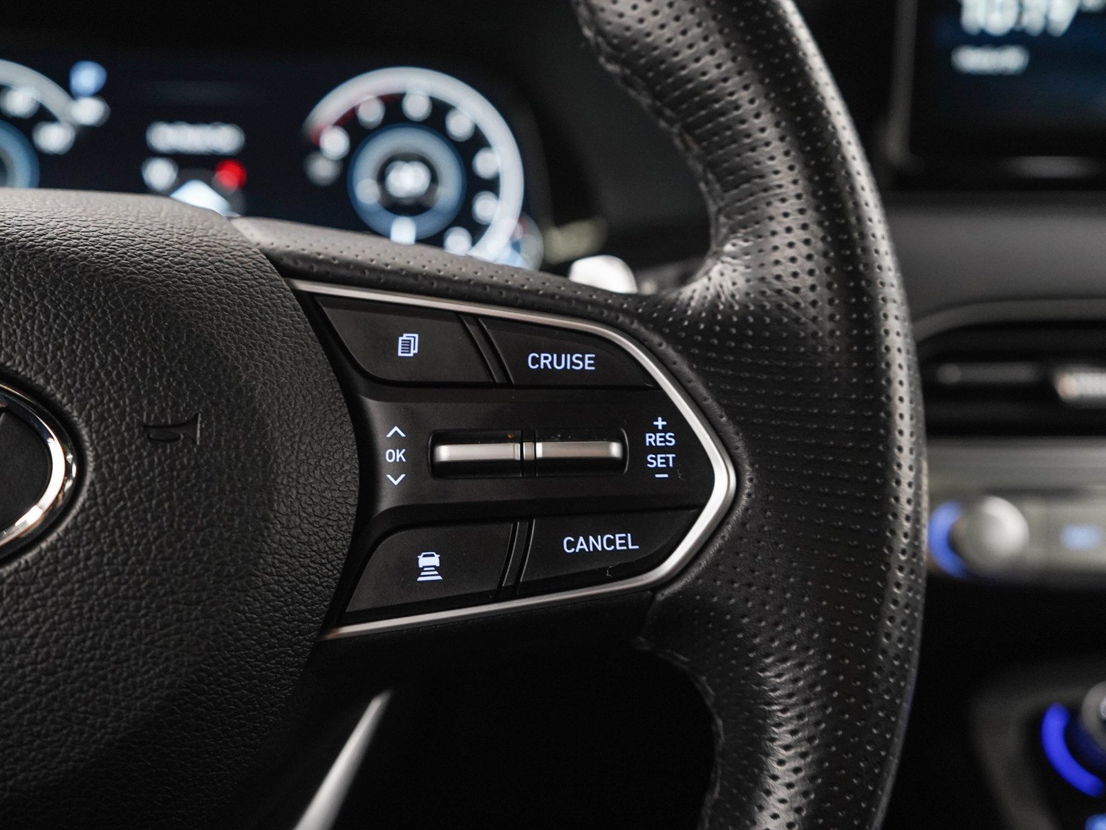 Used 2020 Moonlight Cloud Hyundai Limited AWD image 28
