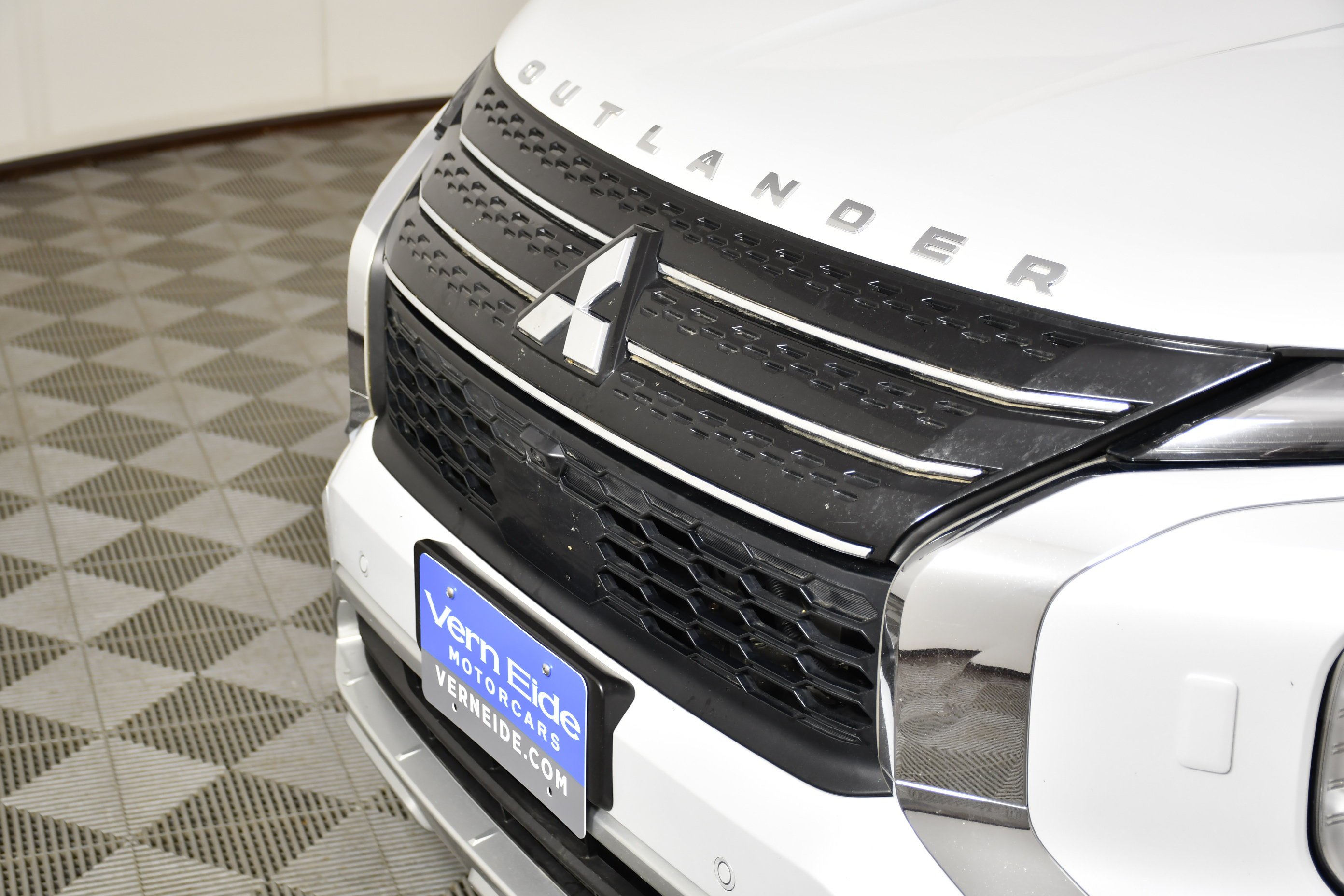 2024 Mitsubishi Outlander SEL - Photo 11
