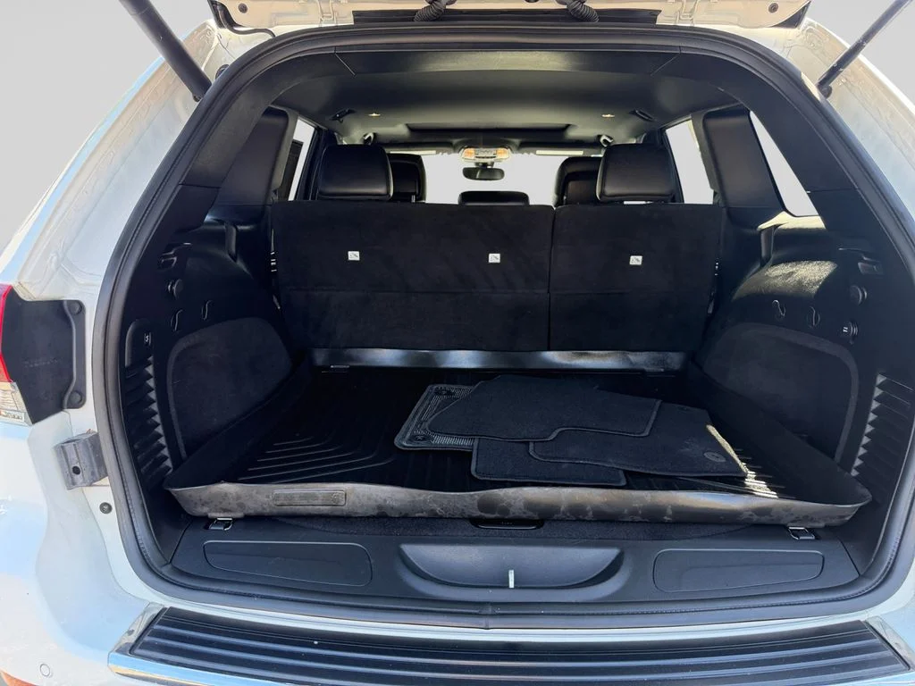 Certified Used 2020 White Jeep Limited image 19