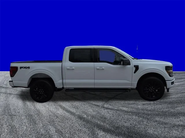 New 2026 Oxford White Ford XLT image 3