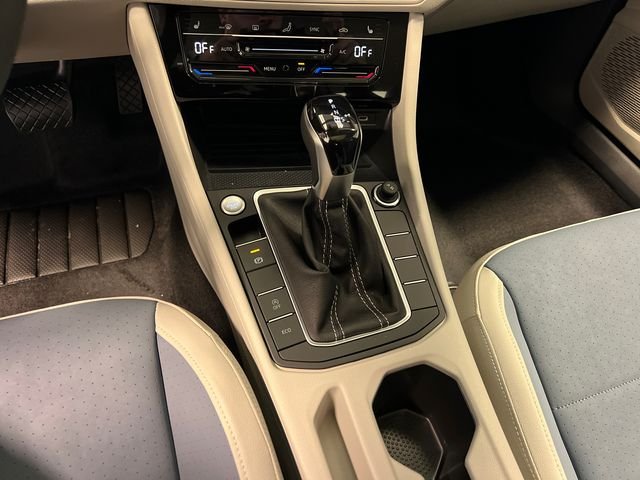 New 2026 White Volkswagen 1.5T SE image 19