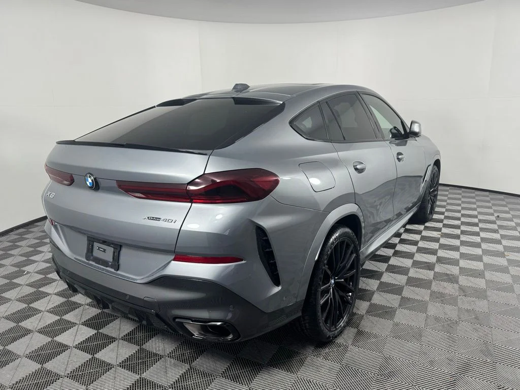 Certified Used 2024 Gray BMW xDrive40i image 3