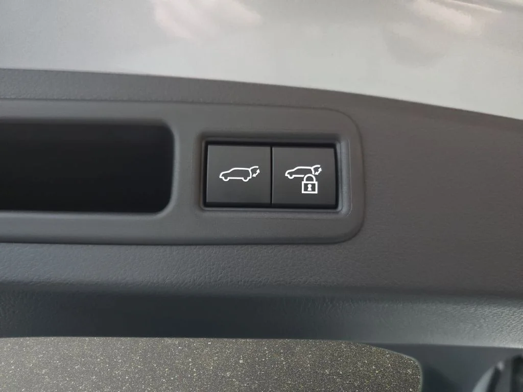 New 2026 Iridium Lexus PREMIUM PLUS image 13