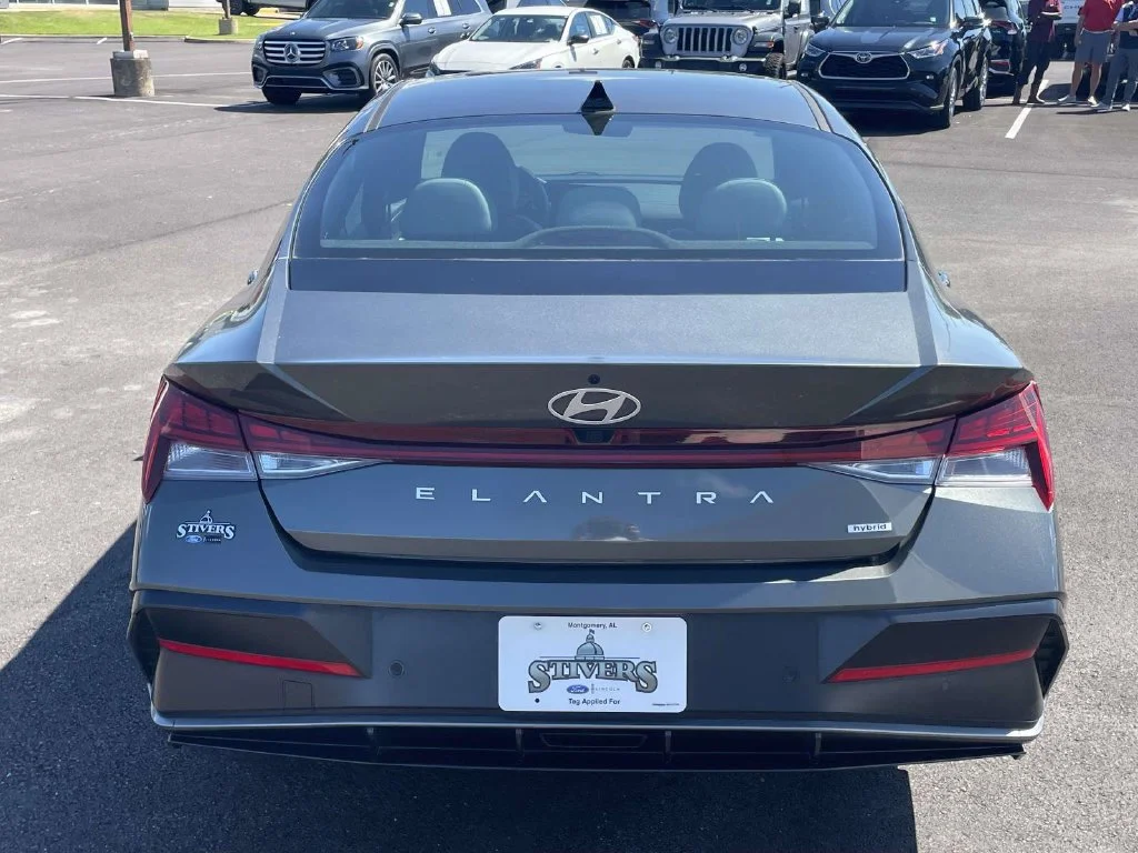 Used 2024 Gray Hyundai Limited image 4