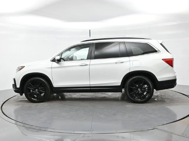 Used 2022 White Honda Special Edition image 4
