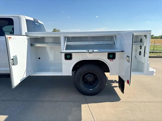 New 2026 Bright White Clear-Coat Exterior Paint RAM Tradesman image 22