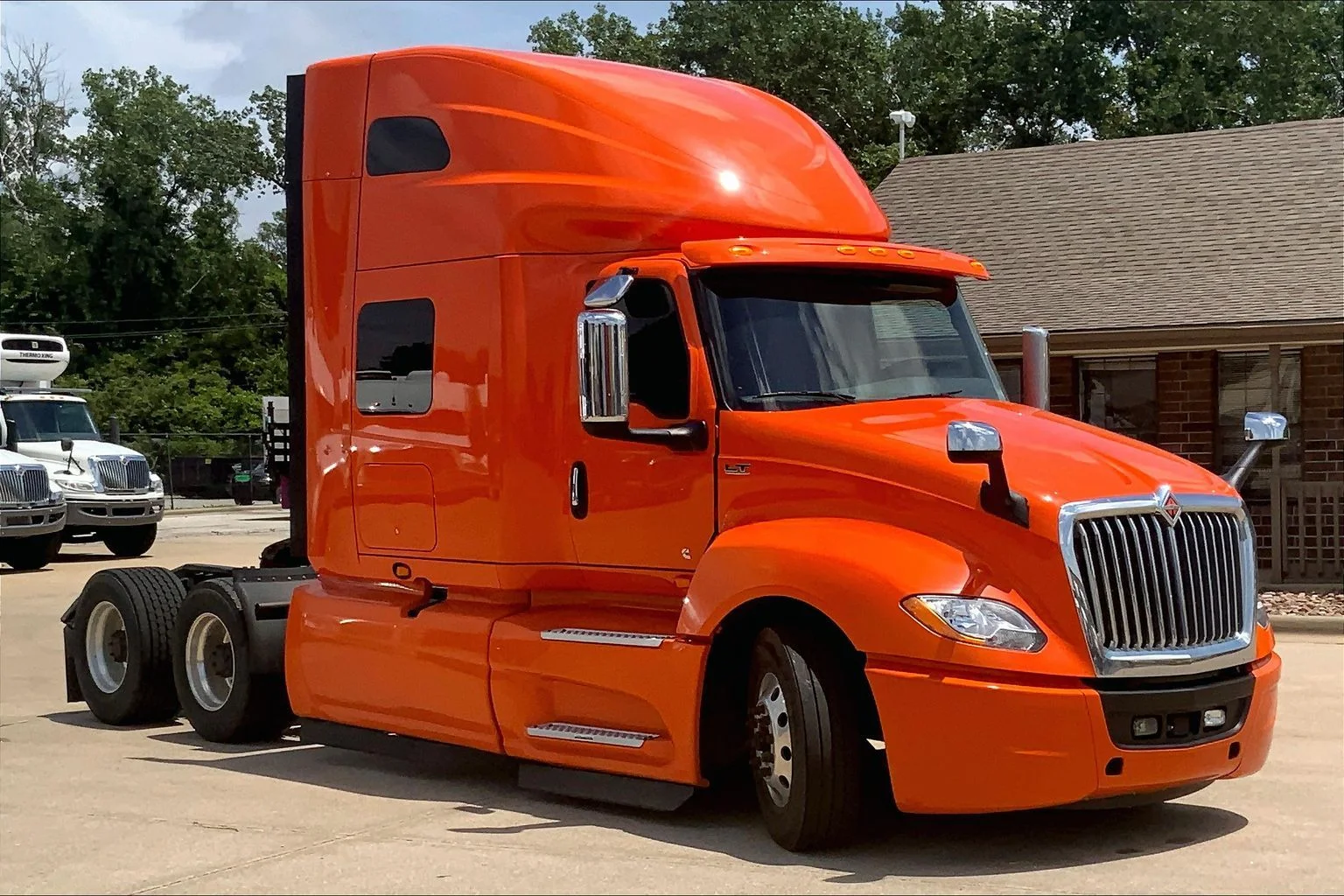 Used 2020 ORANGE International  image 1