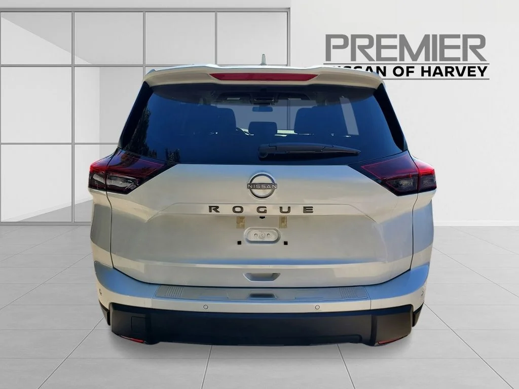 New 2026 Everest White Pearl TriCoat Nissan SV image 5