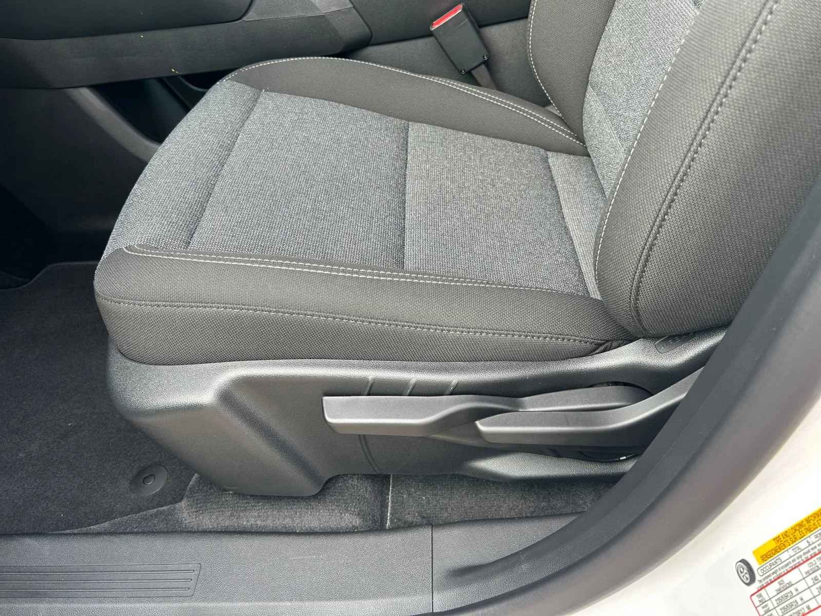 New 2027 Summit White GMC AWD Elevation image 14
