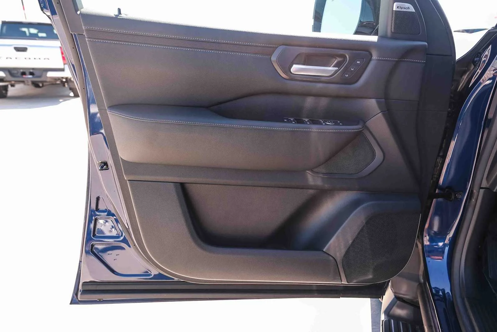 2026 Nissan Armada SL - Photo 23