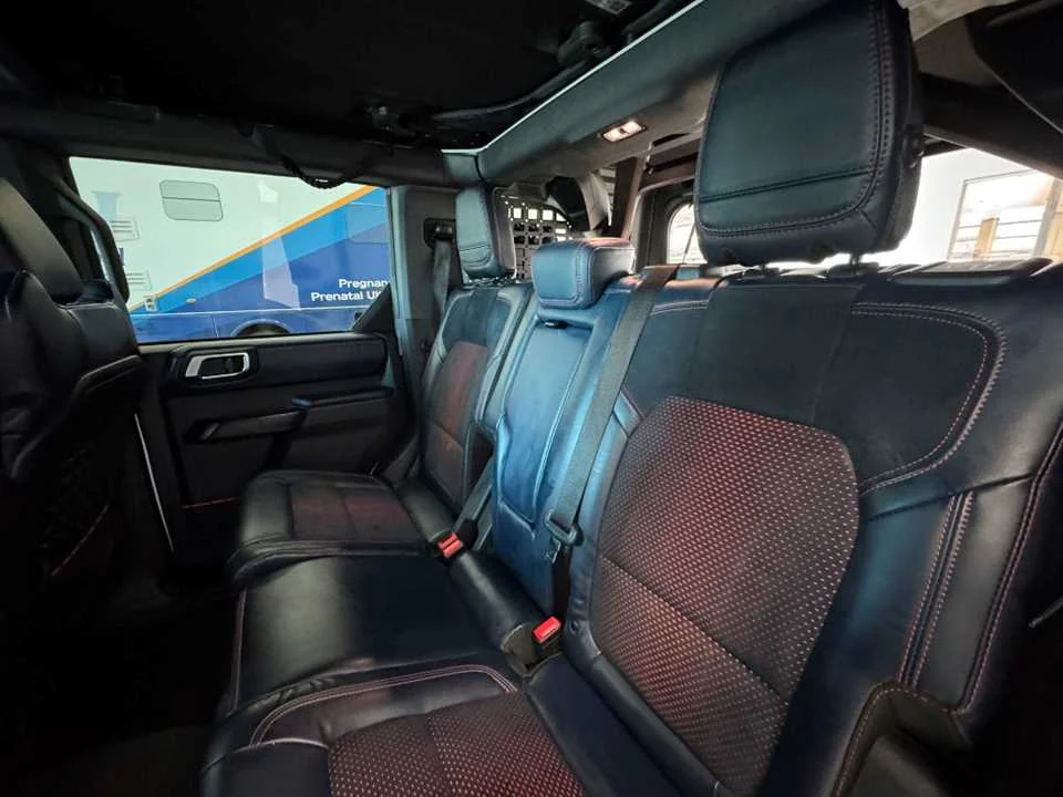 Used 2024  FORD  image 39