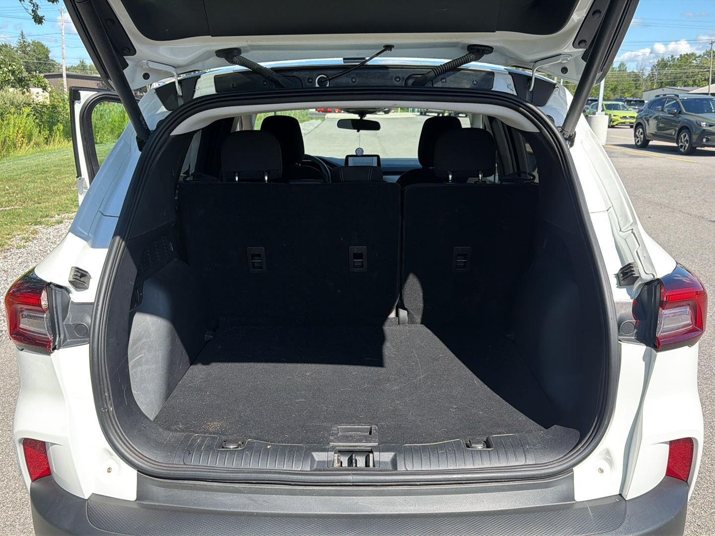 Used 2023 Star White Metallic Tri-Coat Ford Active image 20