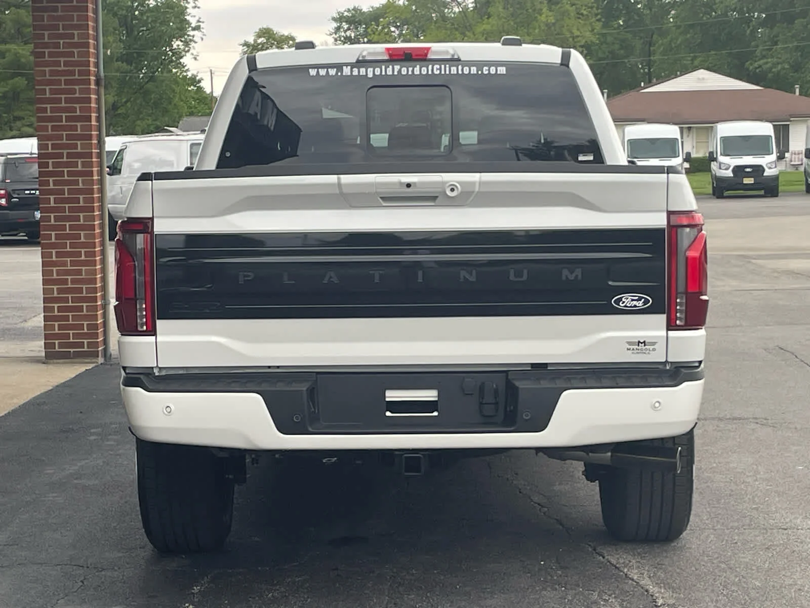New 2026 Star White Metallic Tri-Coat Ford Platinum® image 22