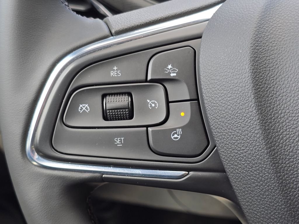 Used 2024 White Buick Avenir image 13