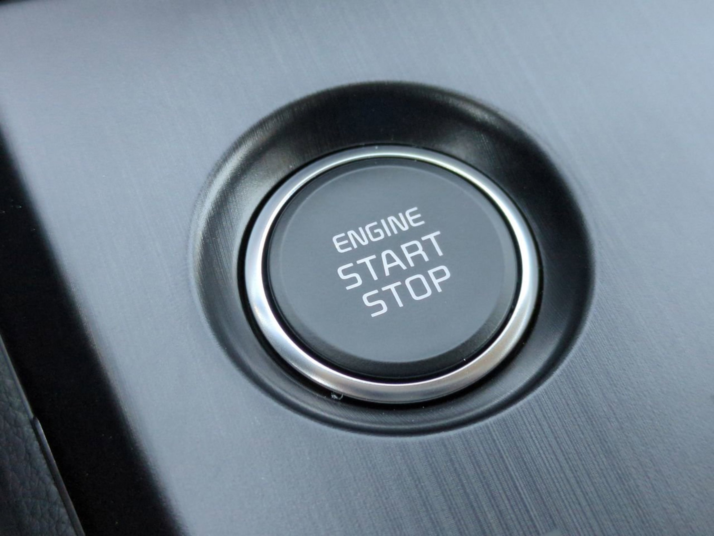 New 2026 Snow White Pearl Kia S image 32