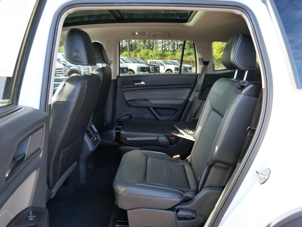 Certified Used 2021 White Volkswagen SEL image 15
