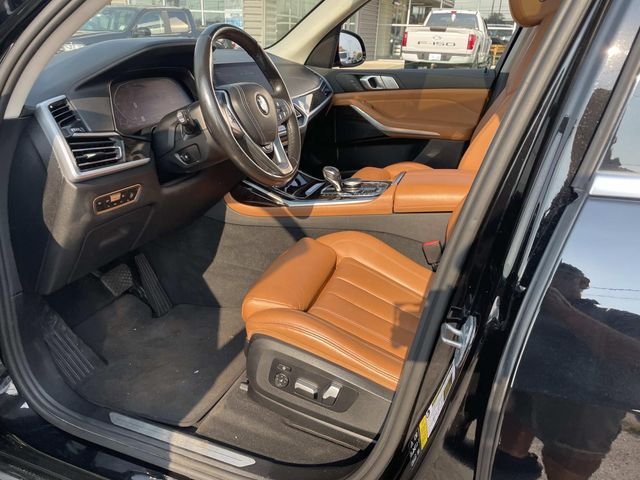 Used 2021 Jet Black BMW xDrive40i image 21