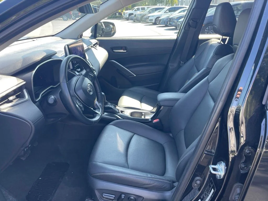 Used 2025 Black Toyota XLE image 7