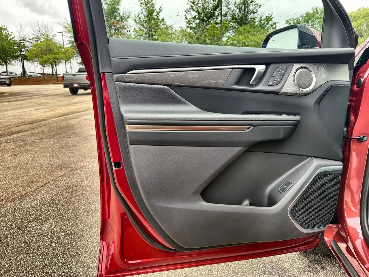 New 2026 Cherry Red Tintcoat Buick Avenir image 18