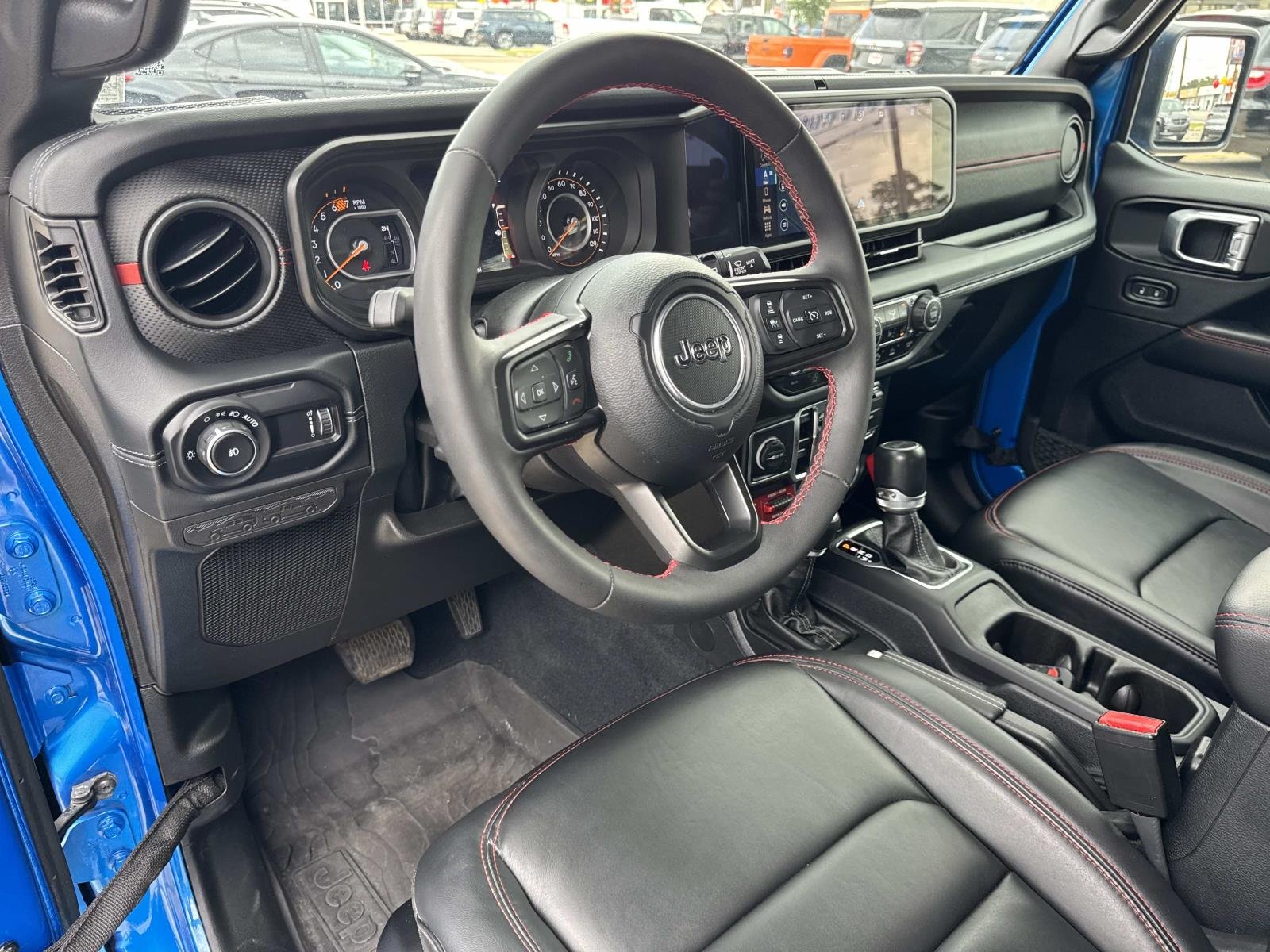 Used 2024 Hydro Blue Pearlcoat Jeep Rubicon X image 17