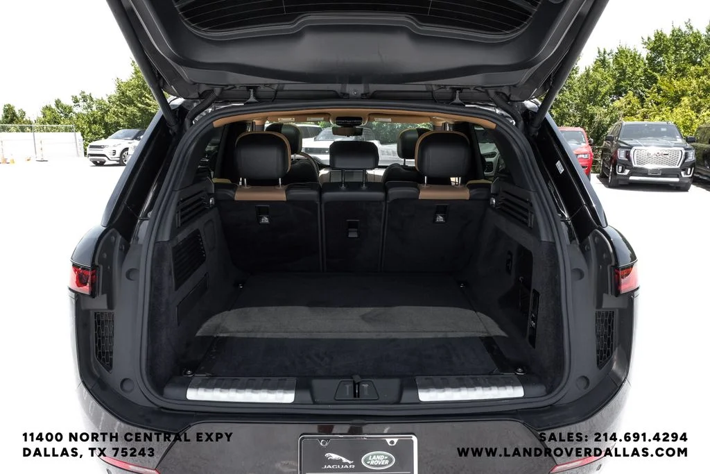 Certified Used 2024 SV Bespoke Match to Sample in Gloss Finish Land Rover Autobiography image 56