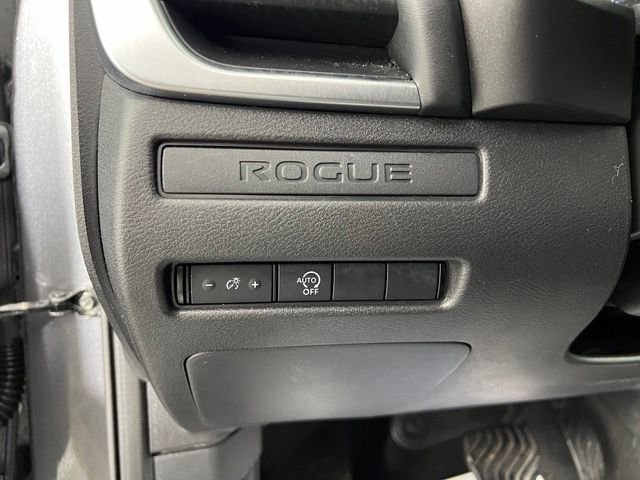 Used 2023 Gray Nissan S image 15