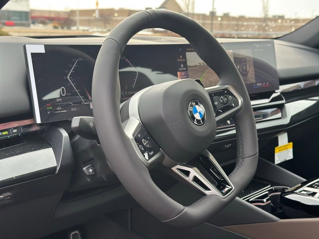 New 2026 Vegas Red Metallic BMW 530i xDrive image 18