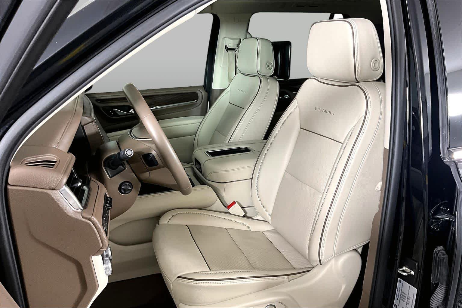 Used 2024 Onyx Black GMC Denali image 8