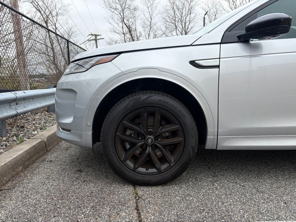 Used 2025 Silver Land Rover S image 9