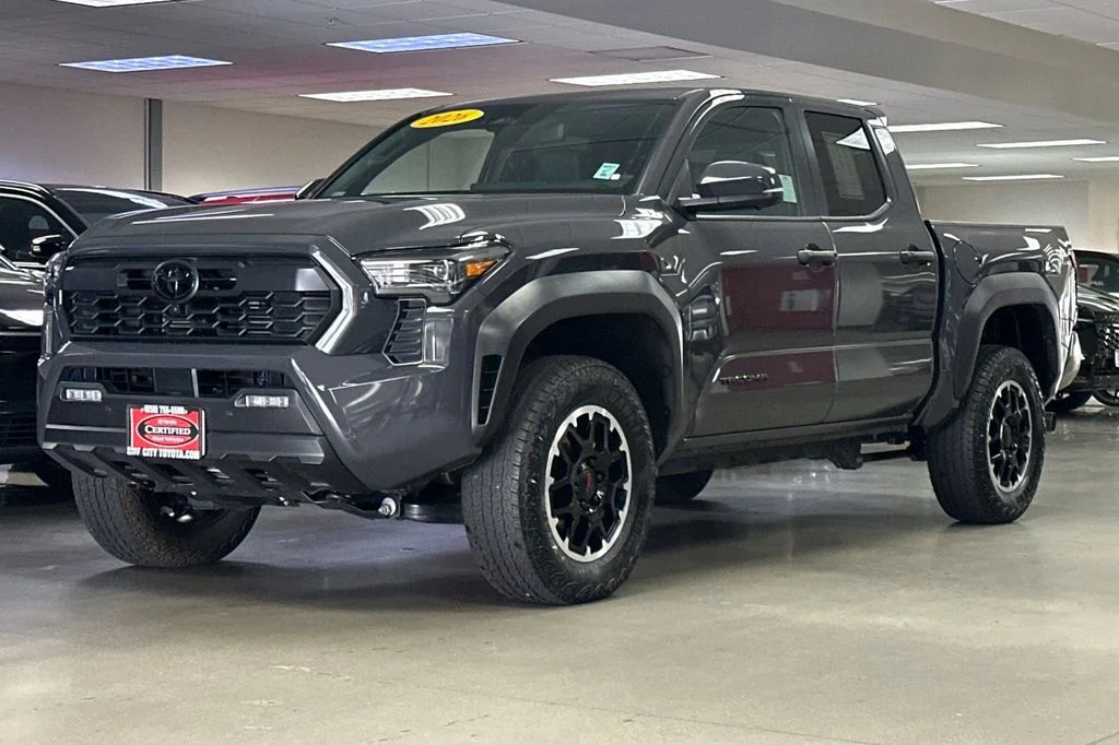 Certified Used 2026  Toyota TRD Off-Road image 8