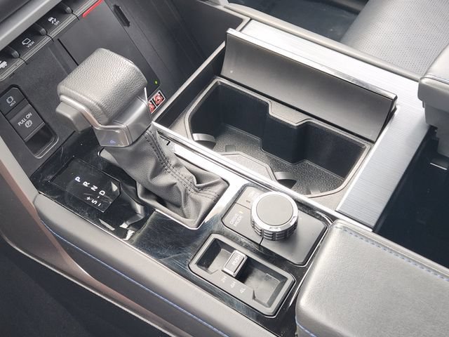Used 2025 White Toyota Platinum Hybrid image 22