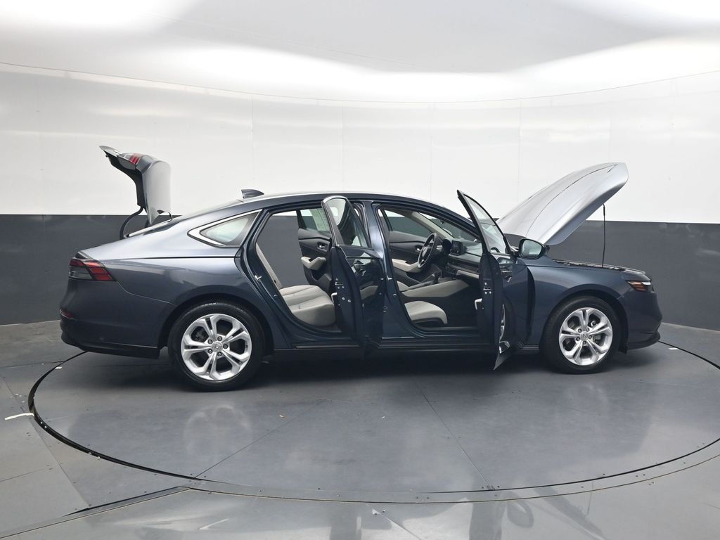 Used 2024  Honda LX image 39