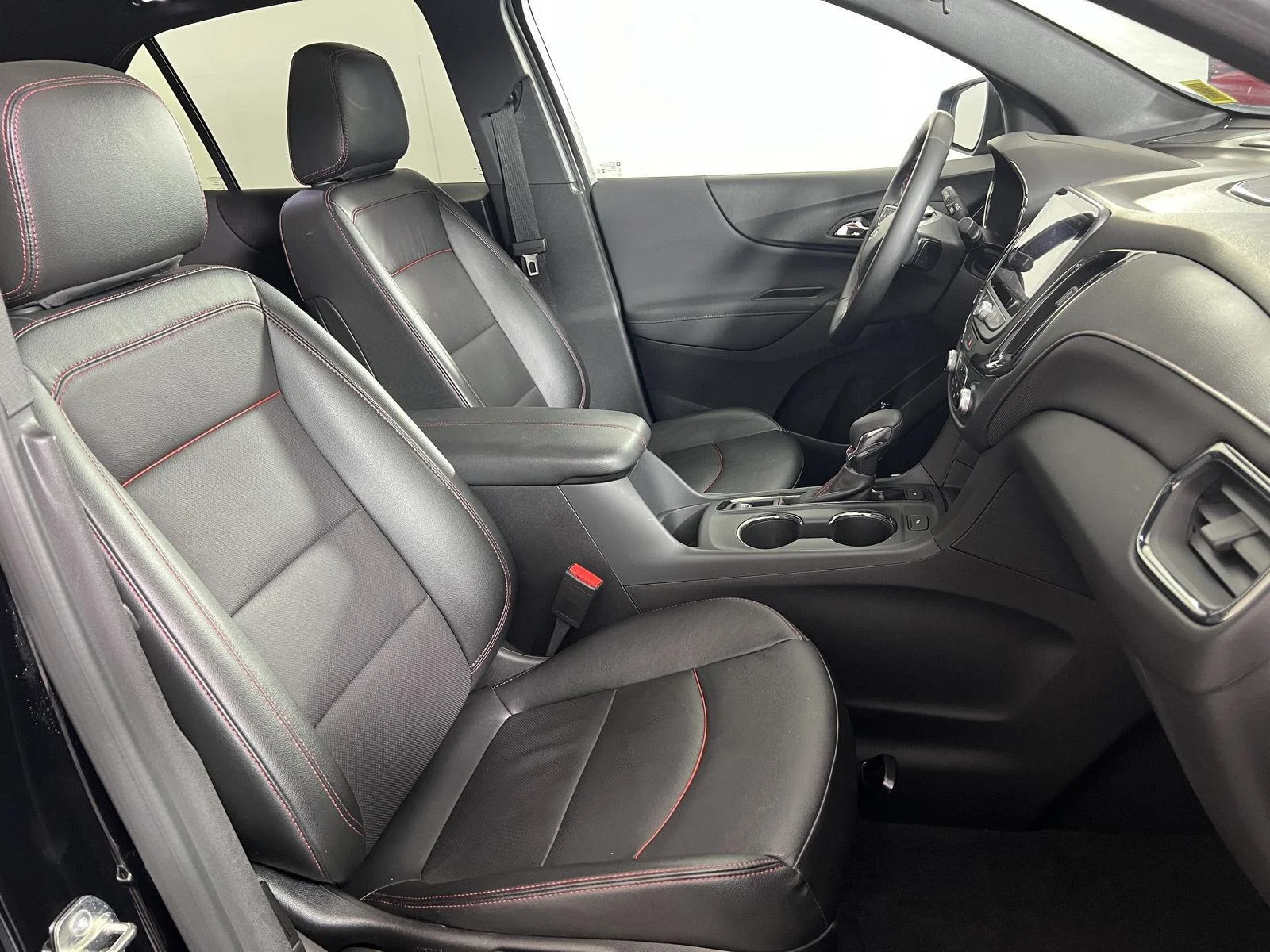 Used 2024 Mosaic Black Metallic Chevrolet RS image 22