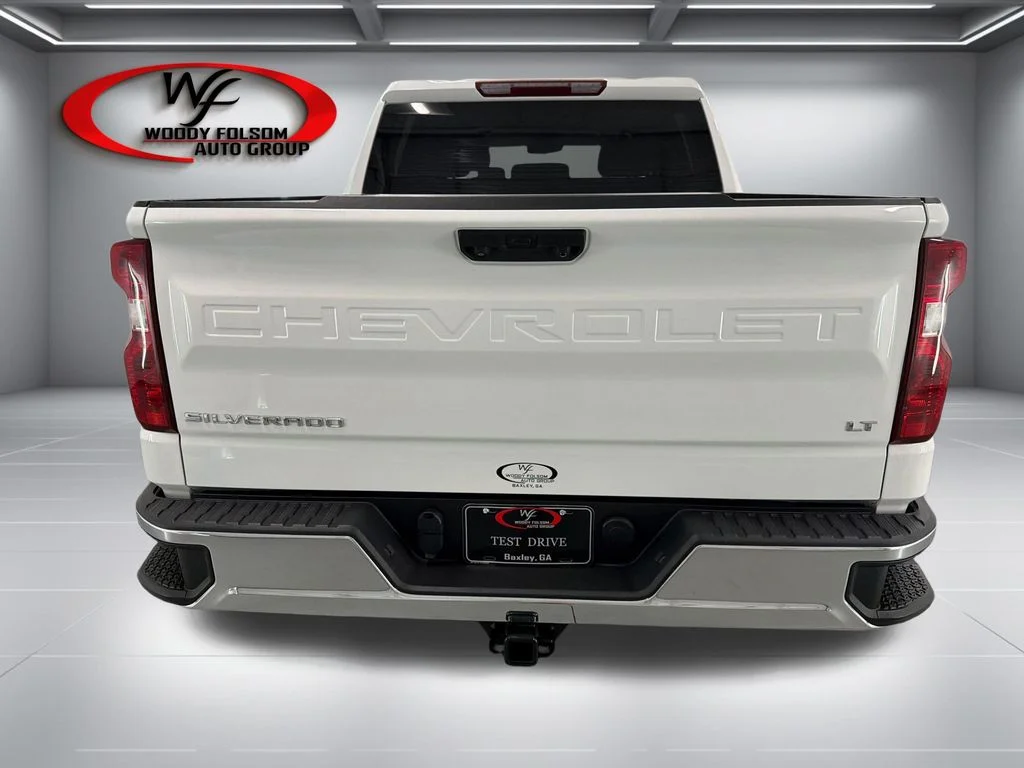 Used 2025 White Chevrolet LT image 7