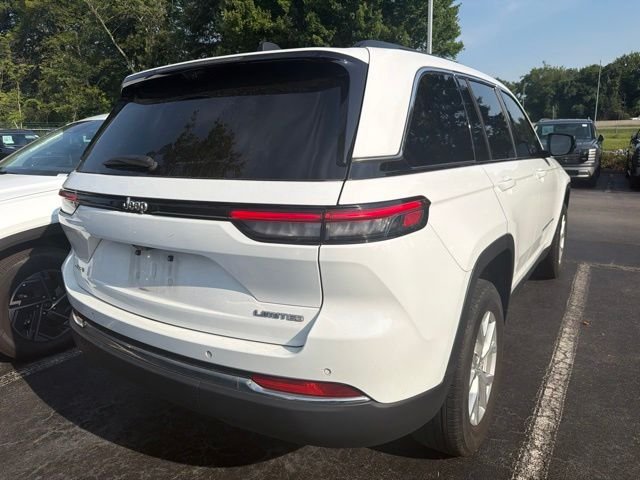 Used 2023 Bright White Clearcoat Jeep Limited image 7