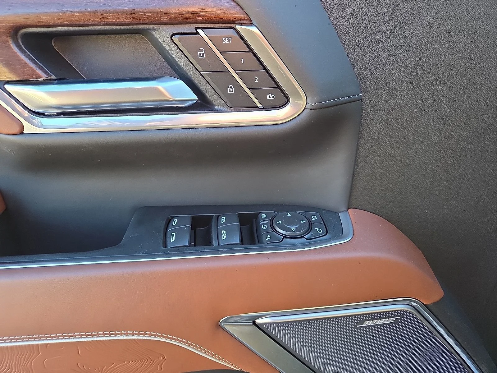 2026 GMC Sierra 2500HD Denali Ultimate - Photo 9