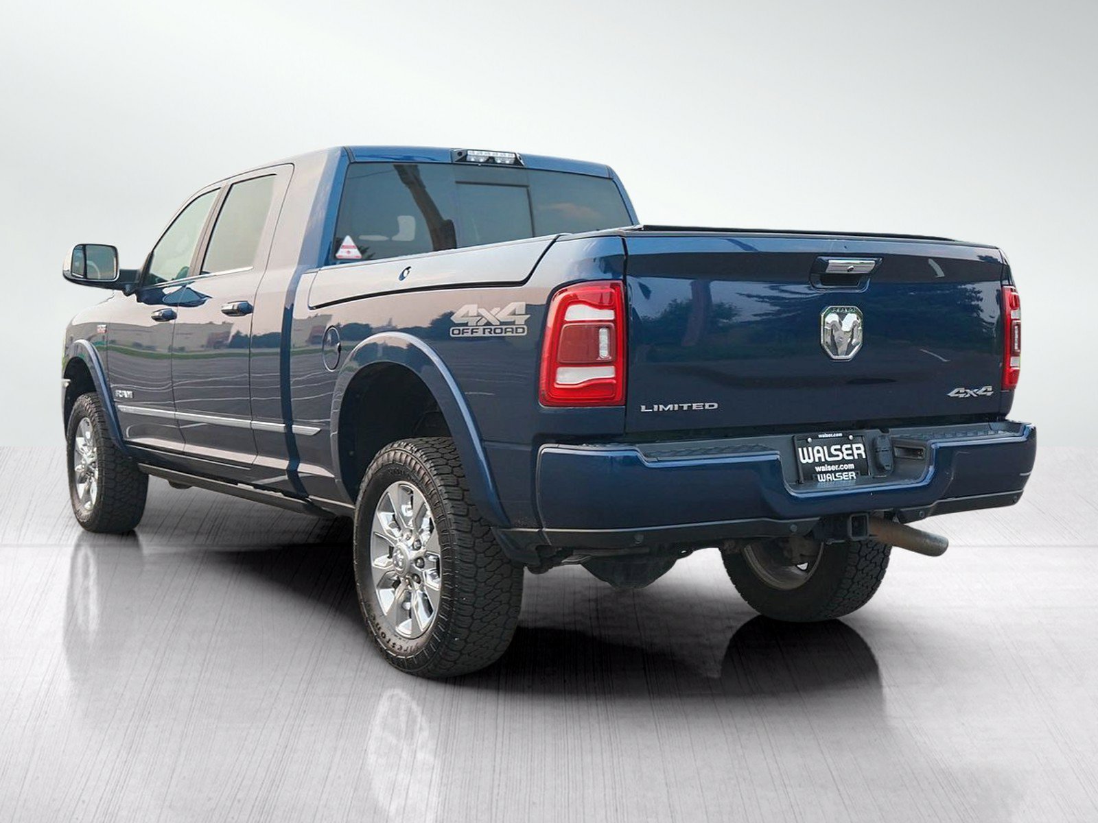 Used 2019 Patriot Blue Pearlcoat Ram Limited image 3
