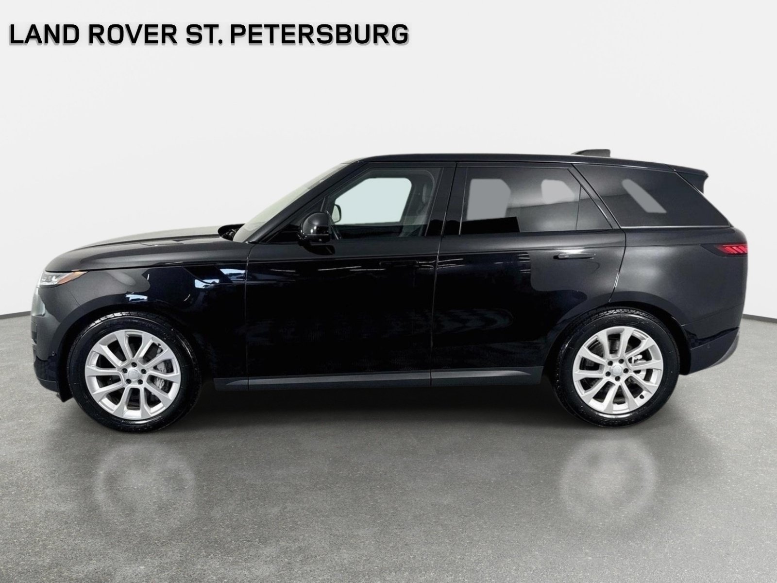Used 2025 Santorini Black Metallic Land Rover SE image 8