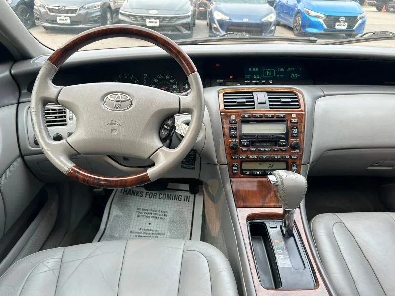 Used 2004 Gray Toyota XLS Sedan 4D image 40